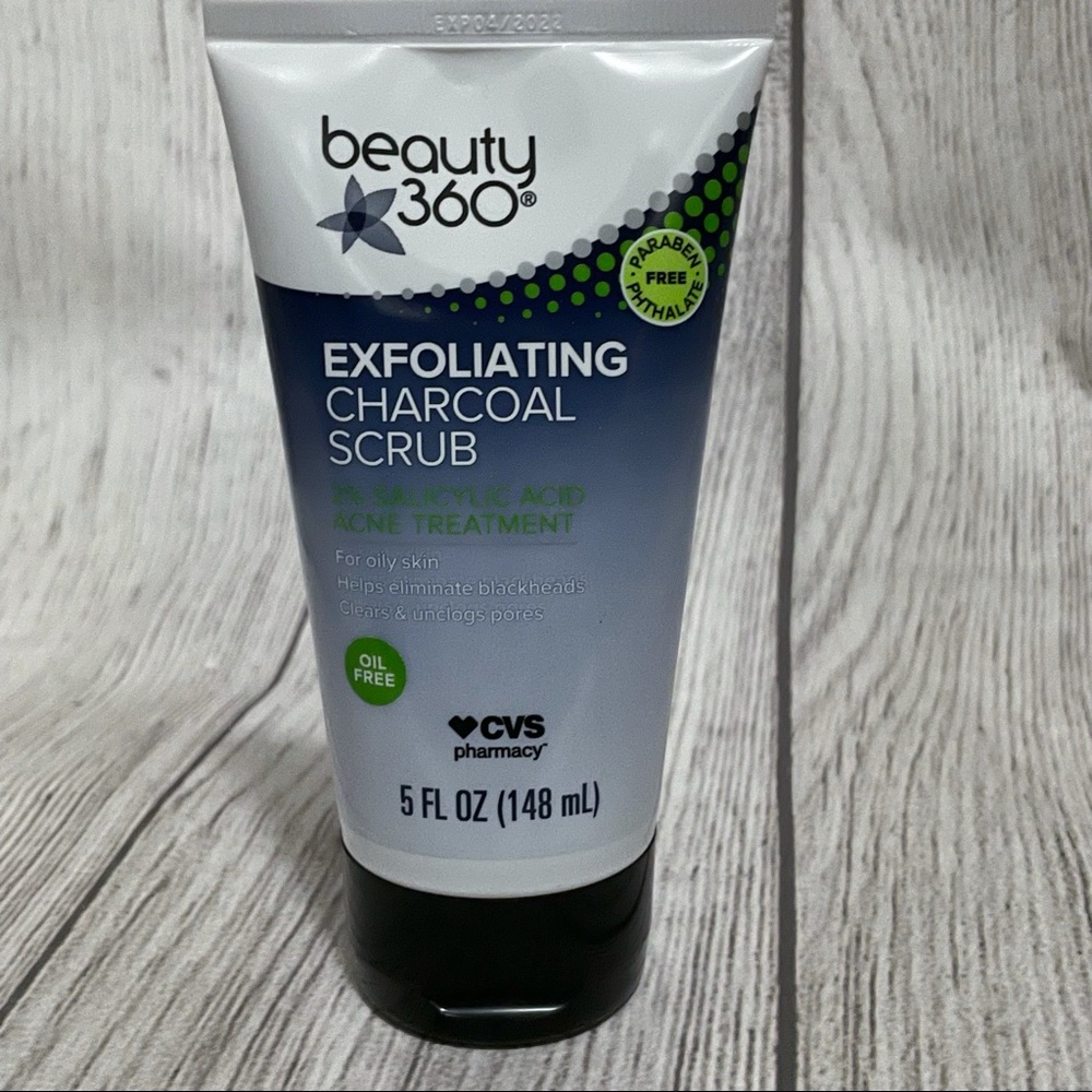 🌺🍍3/$20 🌺🍍 Exfoliating Charcoal scrub